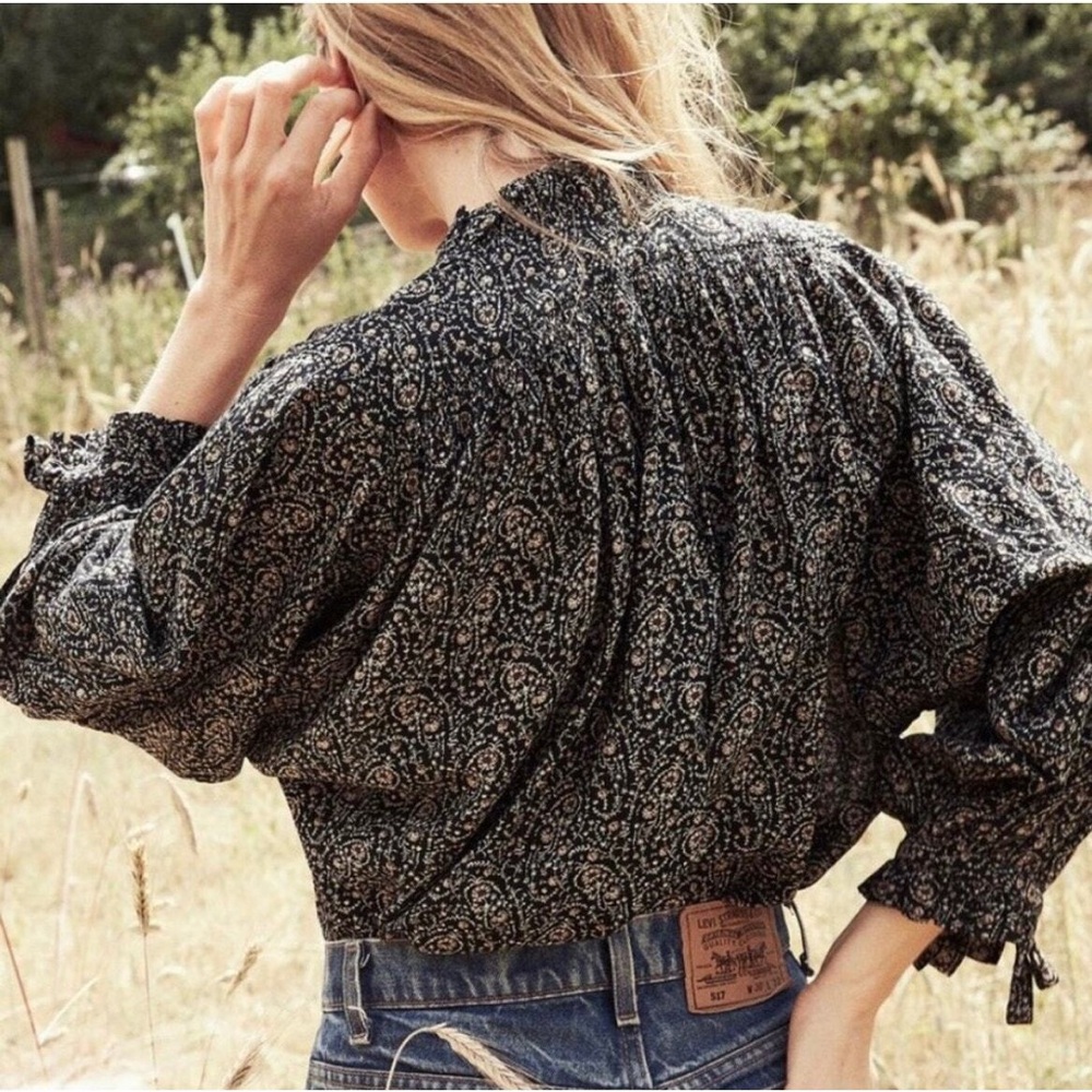 Doen Black Paisley Long-Sleeve Peasant Blouse